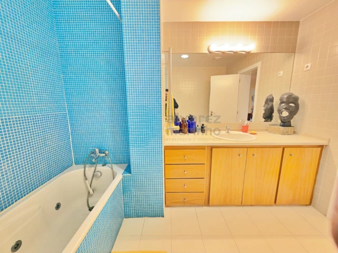 Apartamento T5 para Venda em Santa Maria, São Pedro e Matacães Foto 19