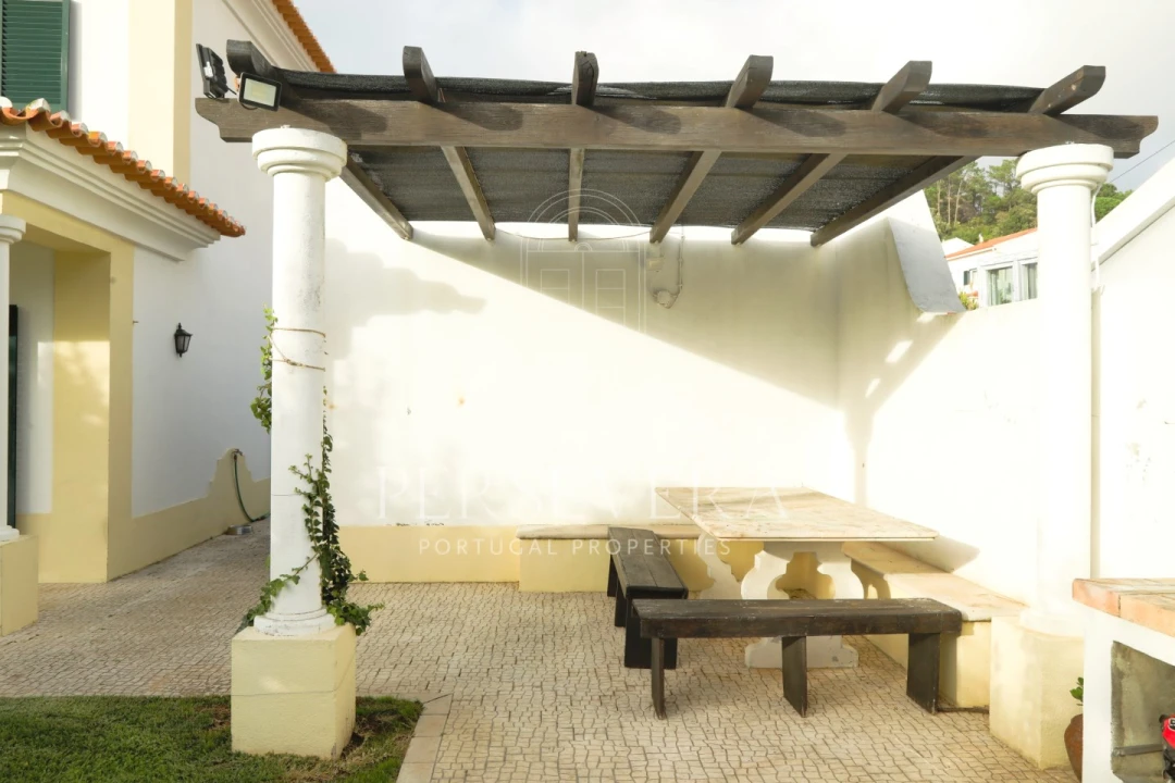 Moradia T5 para Venda em Alcabideche Foto 5