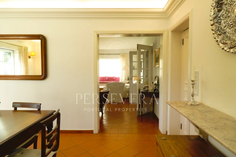 Moradia T5 para Venda em Alcabideche Foto 14