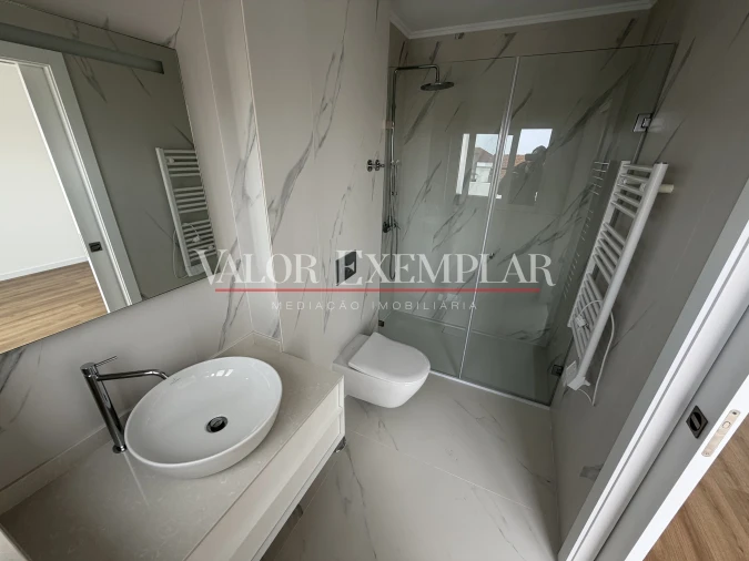 Apartamento T3 para Venda em Alcochete Foto 13