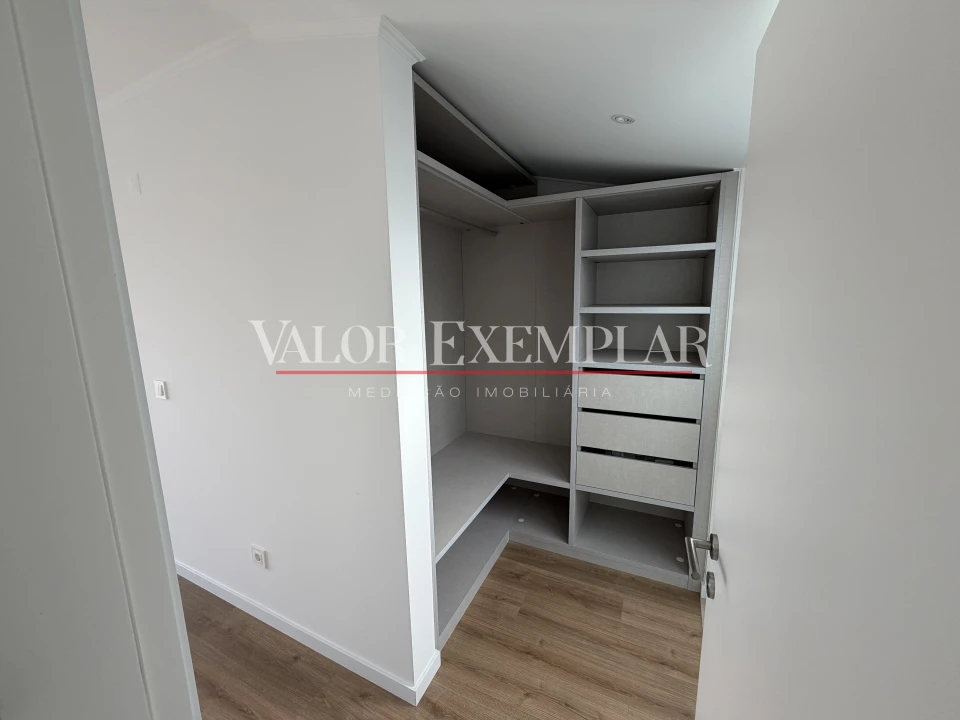 Apartamento T3 para Venda em Alcochete Foto 12