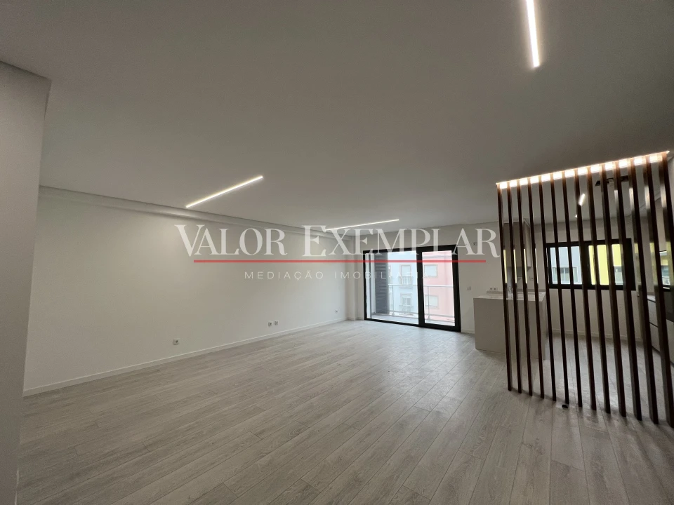 Apartamento T4 para Venda em Alcochete Foto 1