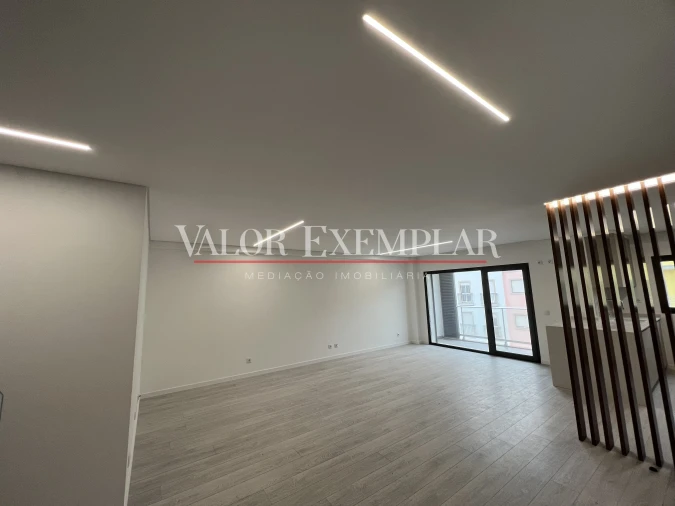 Apartamento T4 para Venda em Alcochete Foto 2