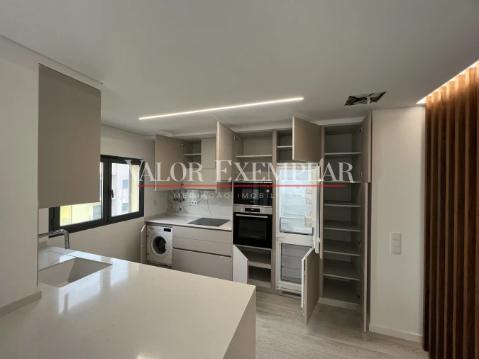 Apartamento T4 para Venda em Alcochete Foto 5