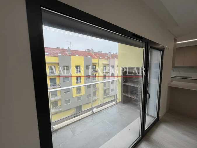 Apartamento T4 para Venda em Alcochete Foto 7