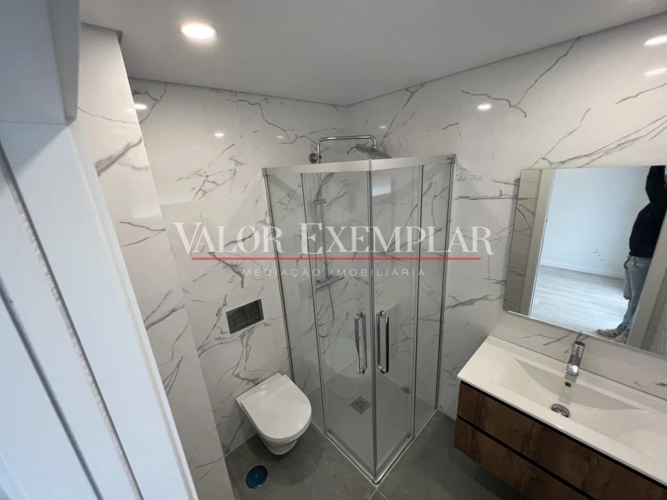 Apartamento T4 para Venda em Alcochete Foto 20