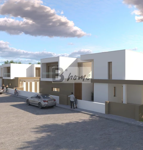 Moradia T3 para Venda em Charneca de Caparica e Sobreda
