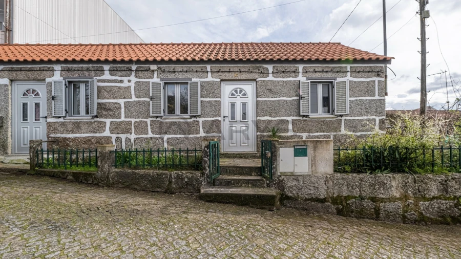 Moradia T2 para Venda em Sande (São Martinho)