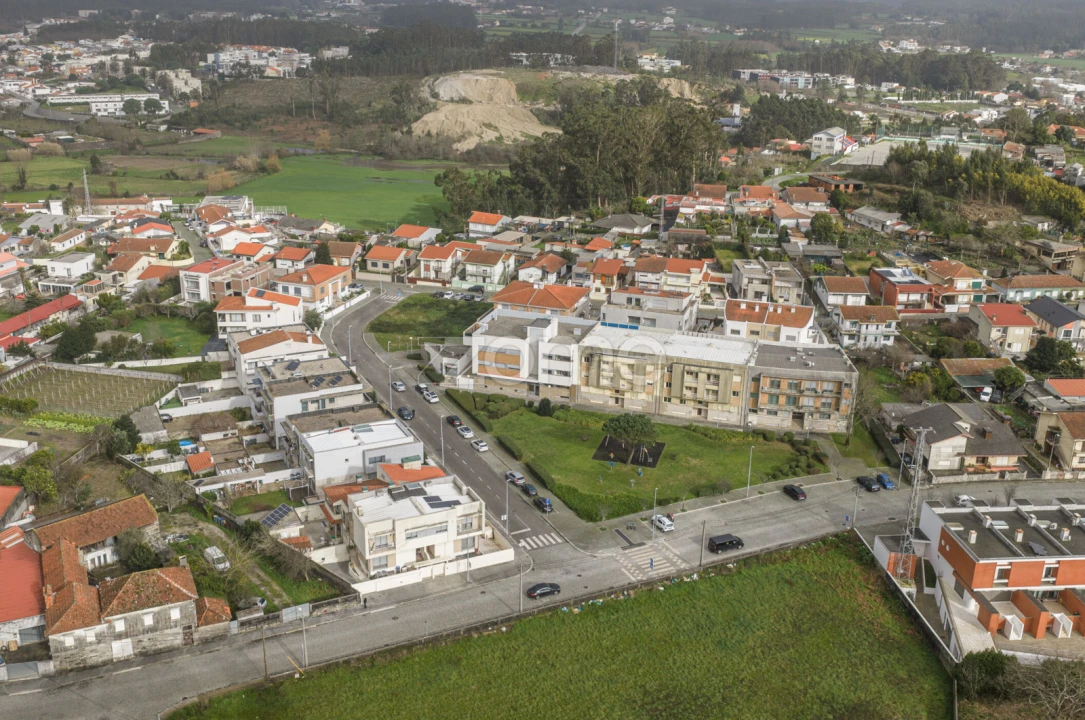 Apartamento T3 para Venda em Castêlo da Maia Foto 33