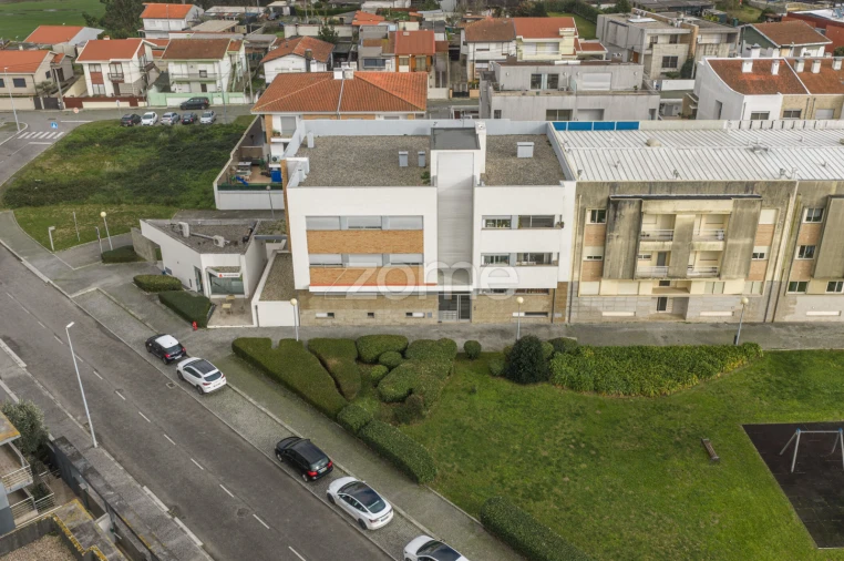 Apartamento T3 para Venda em Castêlo da Maia Foto 27