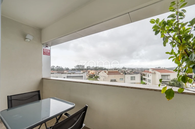 Apartamento T3 para Venda em Castêlo da Maia Foto 7