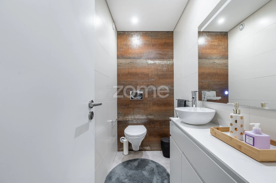 Apartamento T3 para Venda em Castêlo da Maia Foto 12