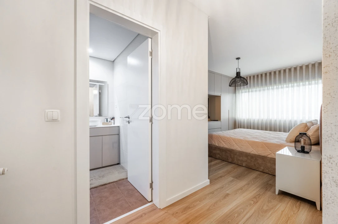 Apartamento T3 para Venda em Castêlo da Maia Foto 19