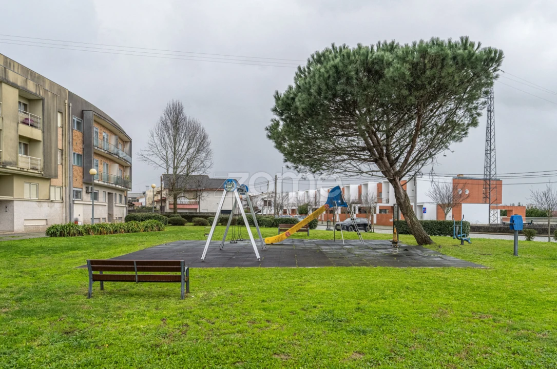 Apartamento T3 para Venda em Castêlo da Maia Foto 25