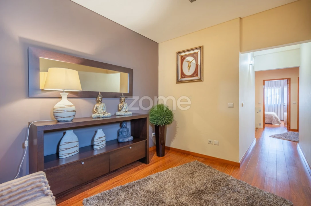 Apartamento T3 para Venda em Campanhã Foto 1