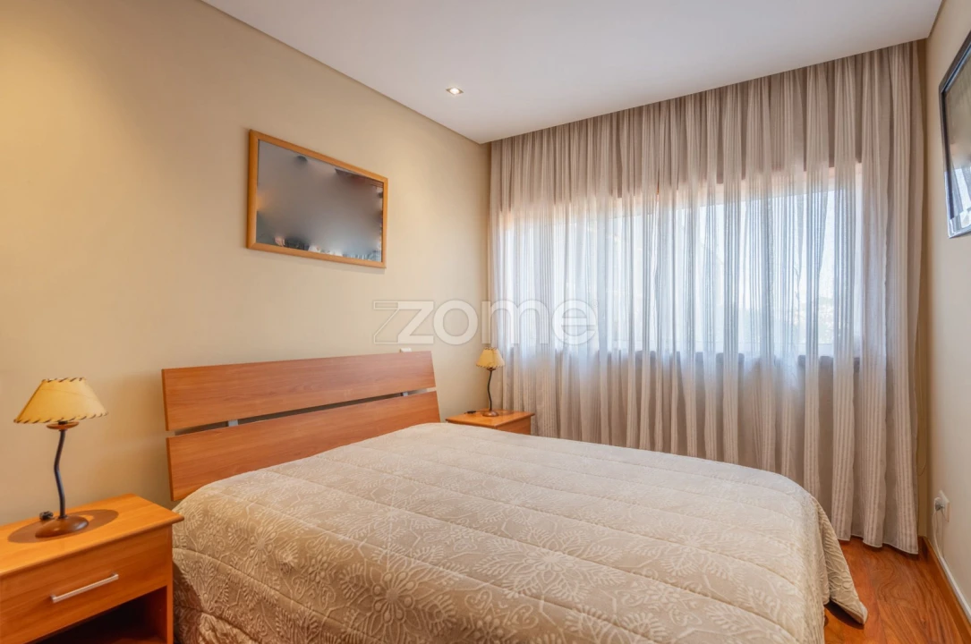 Apartamento T3 para Venda em Campanhã Foto 17