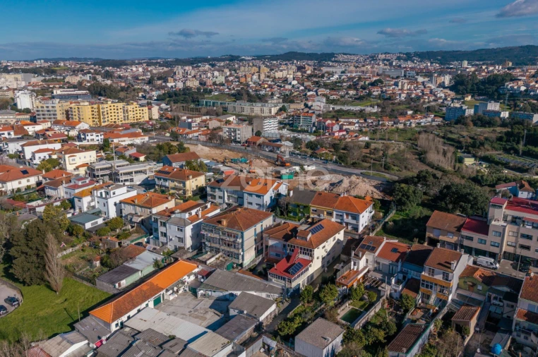 Apartamento T3 para Venda em Campanhã Foto 31