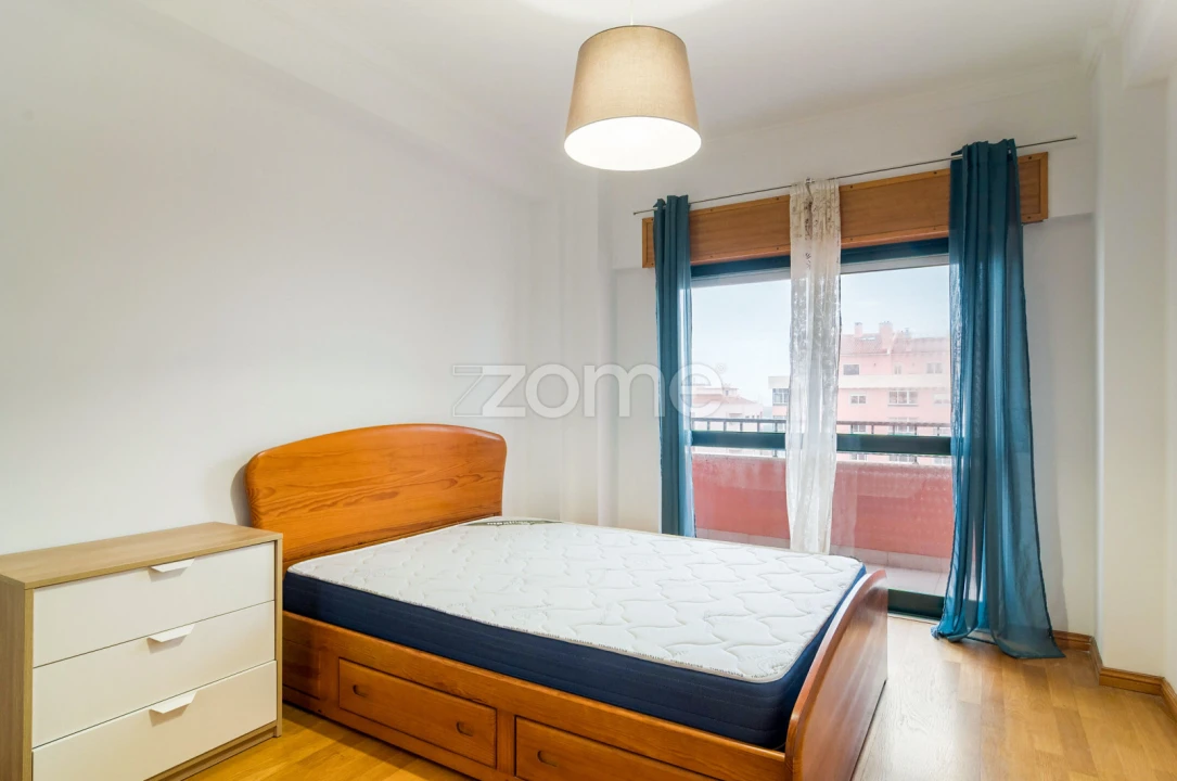 Apartamento T2 para Arrendamento em Cacém e São Marcos Foto 18