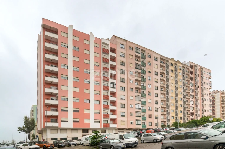 Apartamento T2 para Arrendamento em Cacém e São Marcos Foto 3