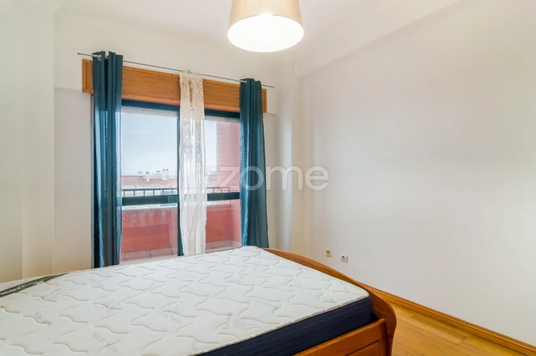 Apartamento T2 para Arrendamento em Cacém e São Marcos Foto 19