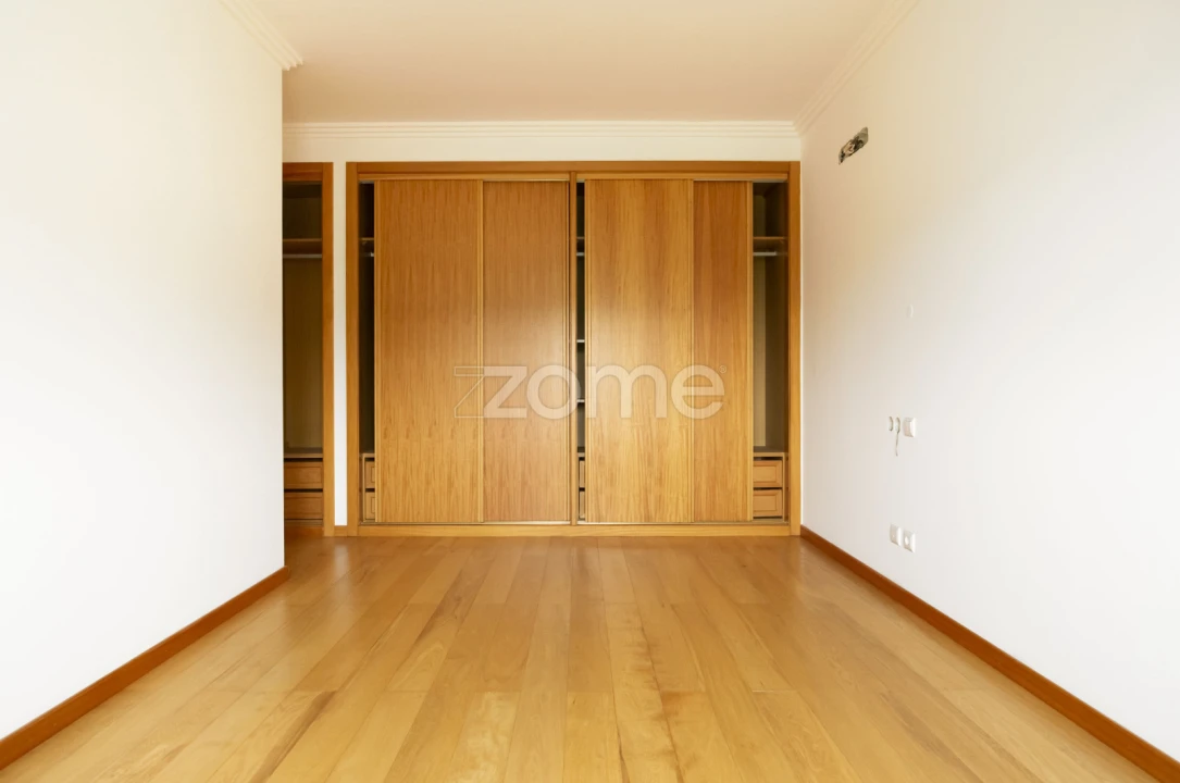 Apartamento T2 para Arrendamento em Oeiras e São Julião da Barra, Paço de Arcos e Caxias Foto 16