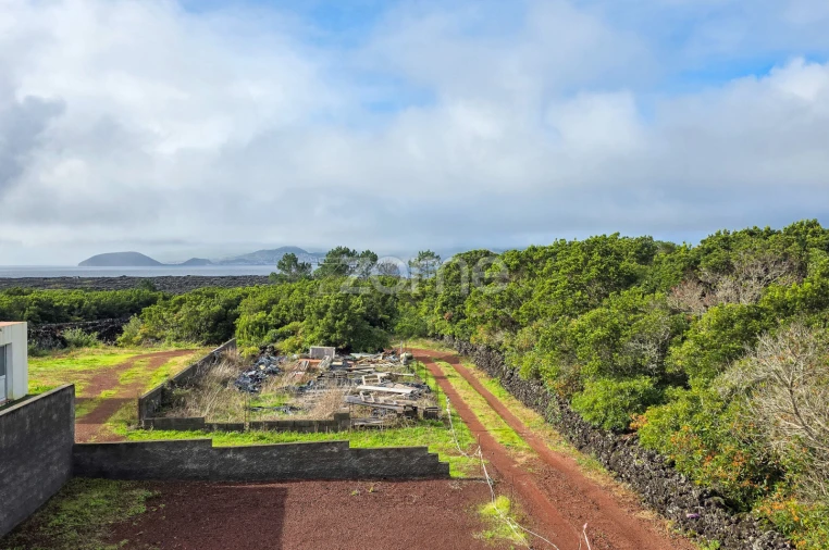 Moradia T4 para Venda em Criação Velha Foto 21