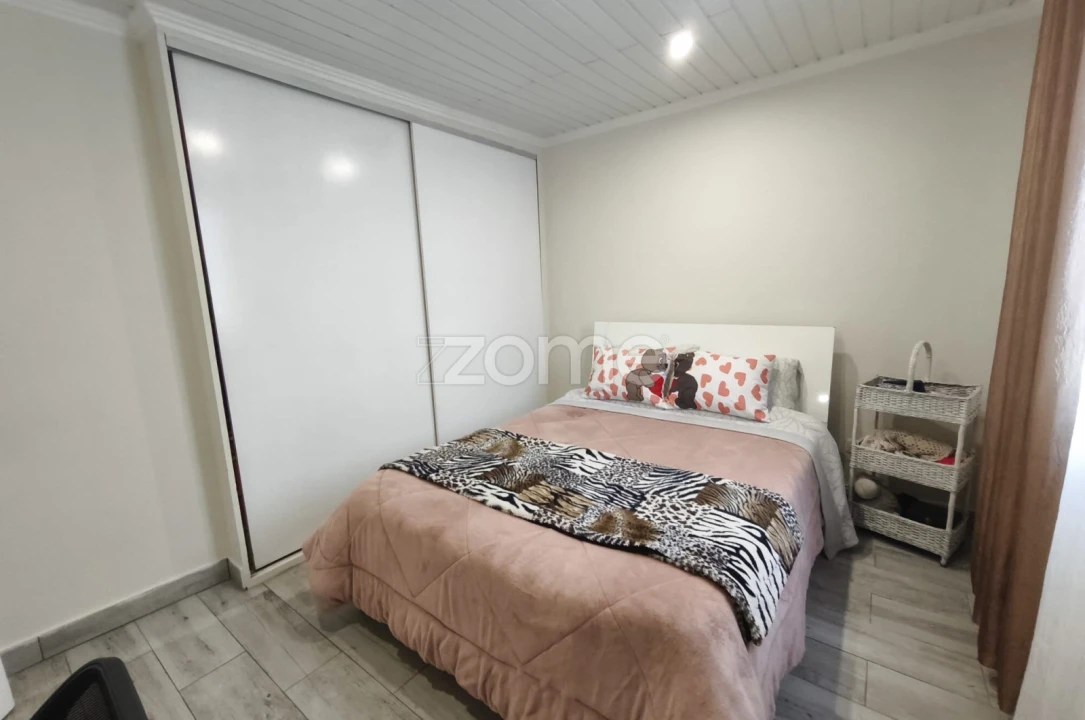 Moradia T3 para Venda em Fajã de Baixo Foto 11