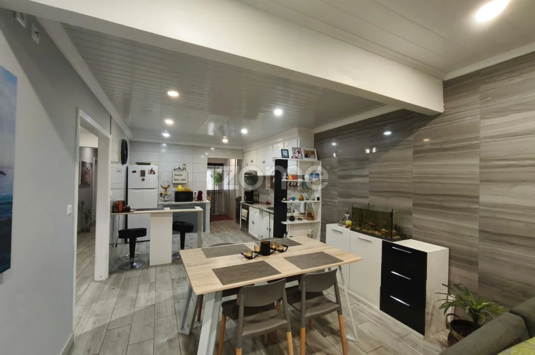 Moradia T3 para Venda em Fajã de Baixo Foto 4