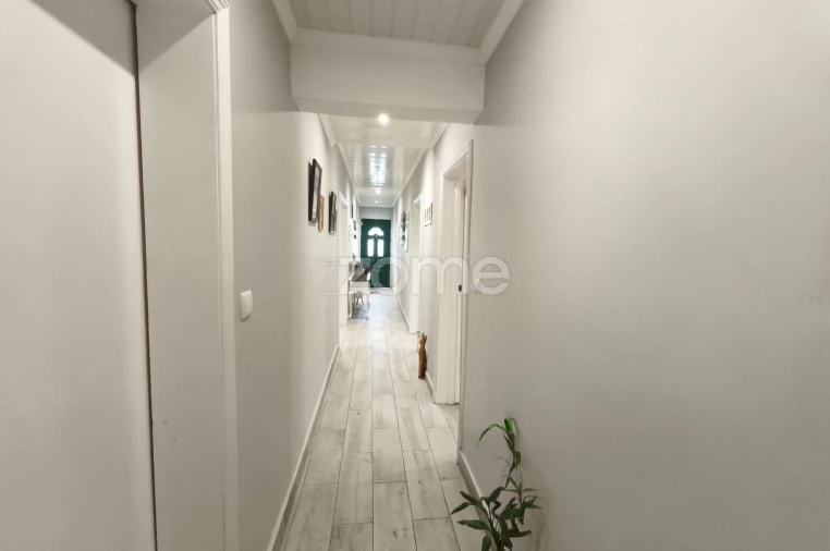 Moradia T3 para Venda em Fajã de Baixo Foto 3