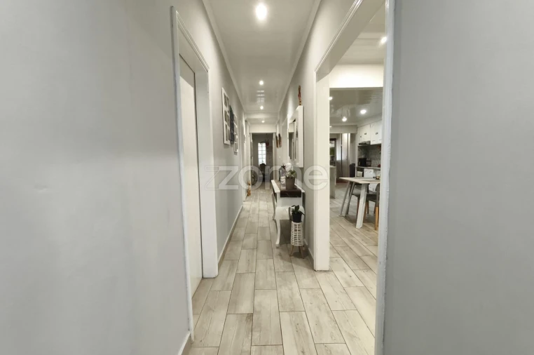 Moradia T3 para Venda em Fajã de Baixo Foto 7