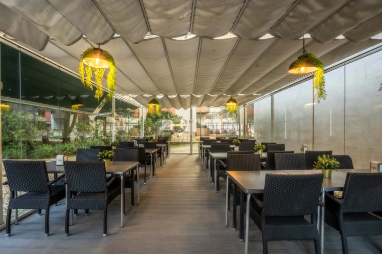 Negócio para Venda em Algés, Linda-A-Velha e Cruz Quebrada-Dafundo Foto 4