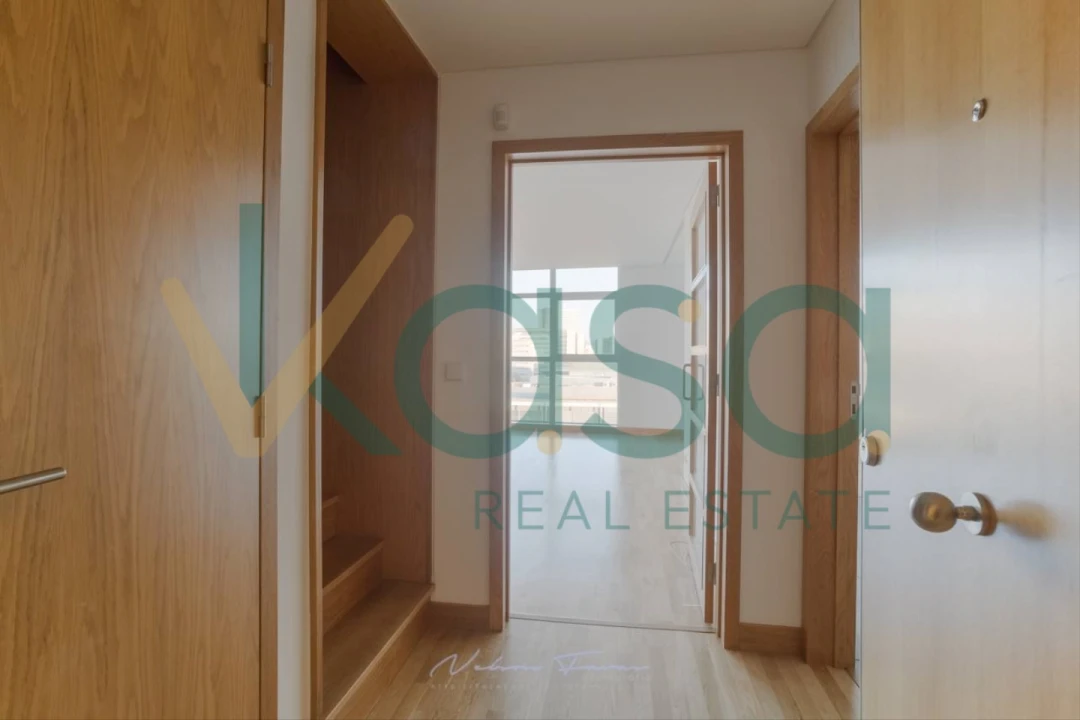 Apartamento T2 para Venda em Parque das Nações Foto 7