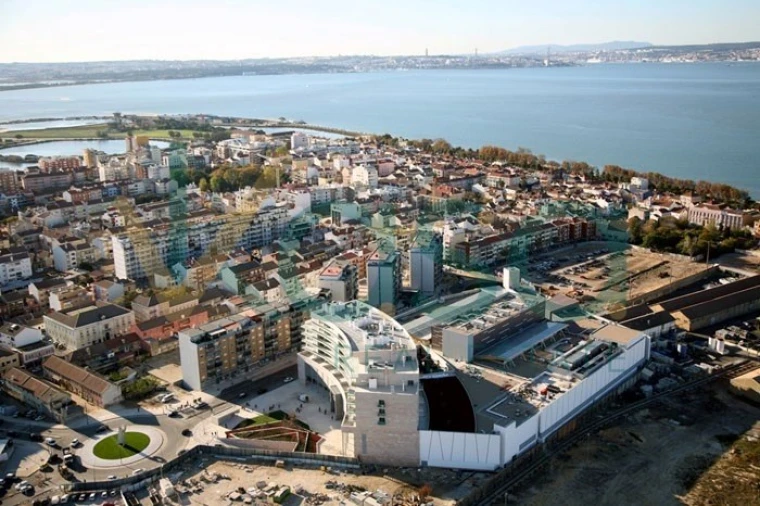 Apartamento T2 para Venda em Parque das Nações Foto 17