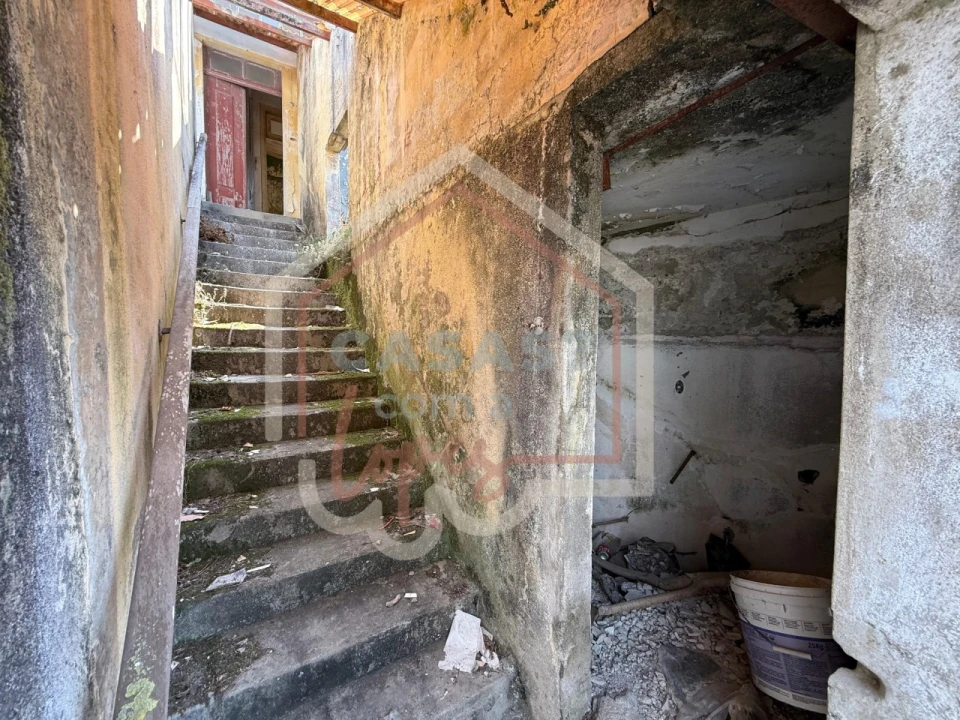 Moradia T3 para Venda em Bunheiro Foto 6