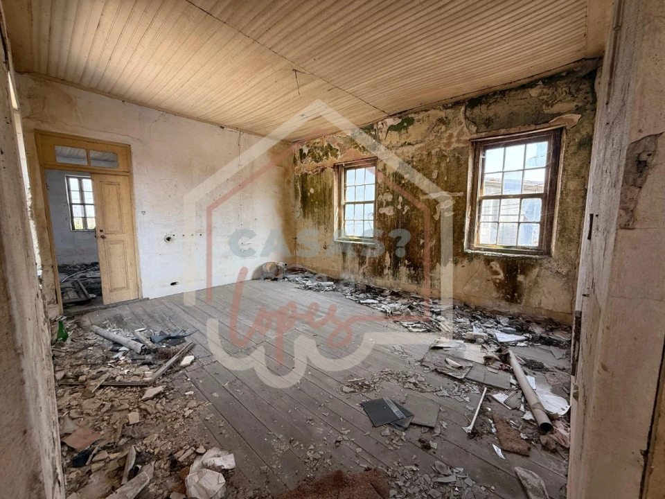 Moradia T3 para Venda em Bunheiro Foto 8