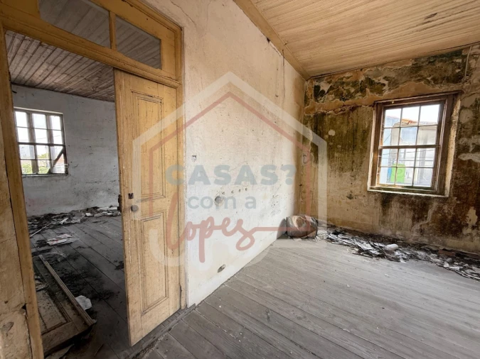 Moradia T3 para Venda em Bunheiro Foto 7