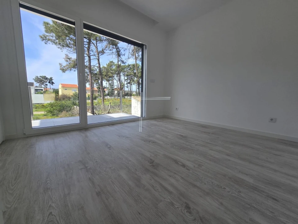 Moradia T3 para Venda em Charneca de Caparica e Sobreda Foto 15