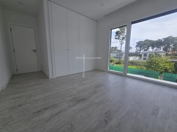 Moradia T3 para Venda em Charneca de Caparica e Sobreda