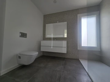 Moradia T3 para Venda em Charneca de Caparica e Sobreda