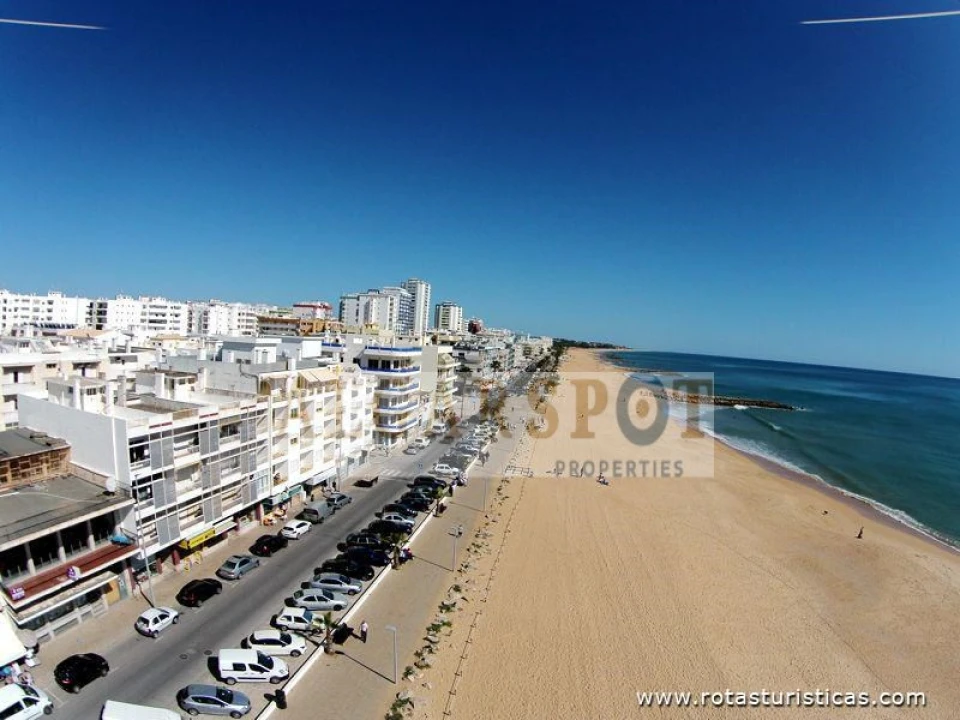 Apartamento T1 para Venda em Quarteira Foto 12