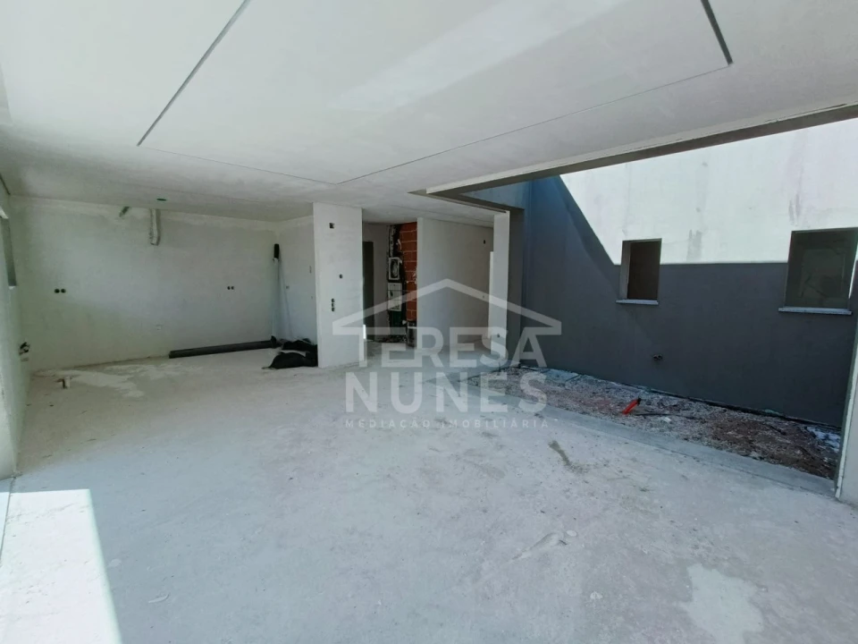 Moradia T4 para Venda em Fernao Ferro Foto 7