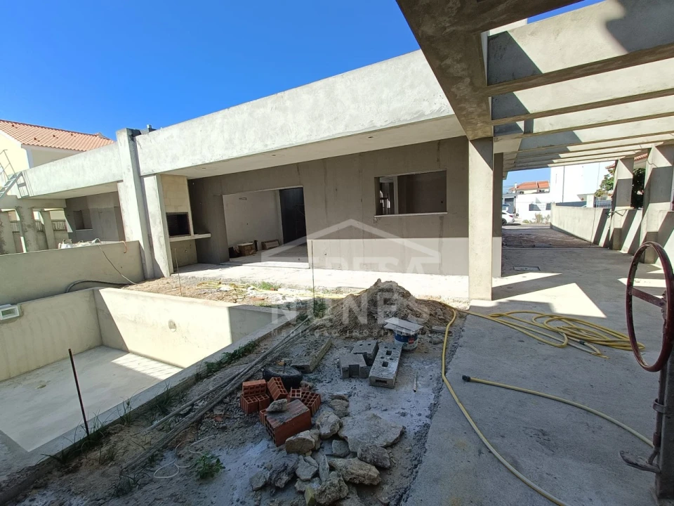 Moradia T4 para Venda em Fernao Ferro Foto 15