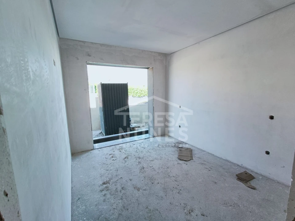 Moradia T4 para Venda em Fernao Ferro Foto 26