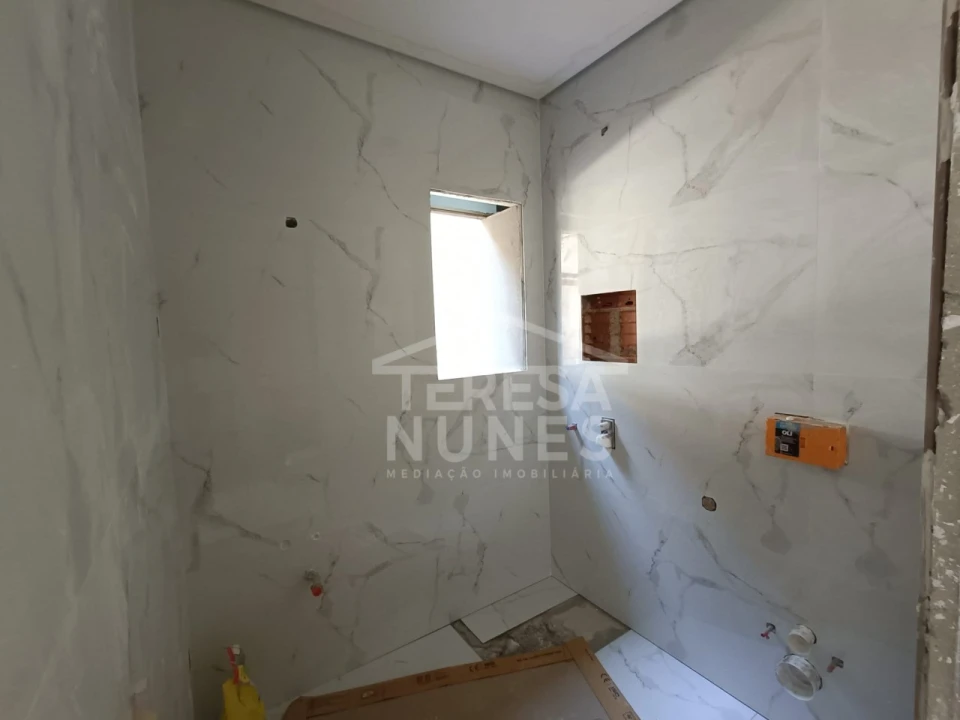 Moradia T4 para Venda em Fernao Ferro Foto 28