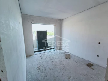 Moradia T4 para Venda em Fernao Ferro