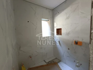 Moradia T4 para Venda em Fernao Ferro