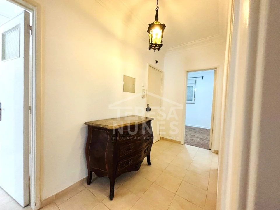 Apartamento T3 para Venda em Almada, Cova da Piedade, Pragal e Cacilhas Foto 4