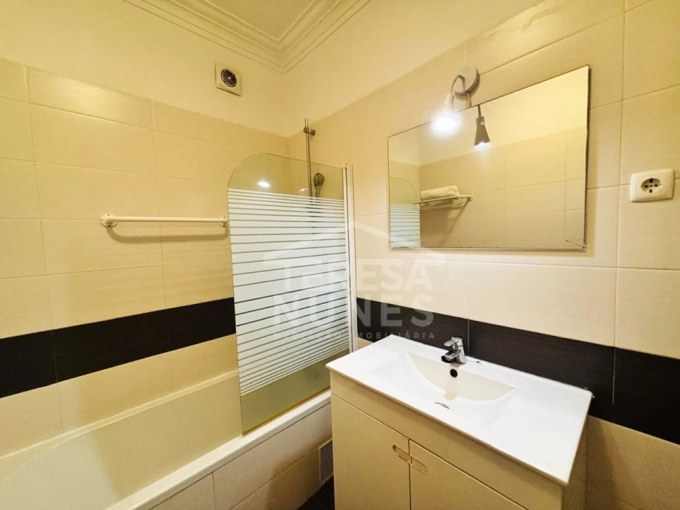Apartamento T3 para Venda em Almada, Cova da Piedade, Pragal e Cacilhas Foto 6