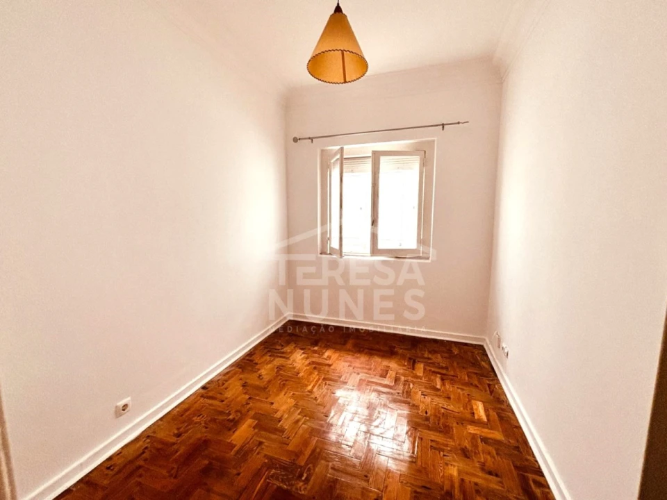 Apartamento T3 para Venda em Almada, Cova da Piedade, Pragal e Cacilhas Foto 8