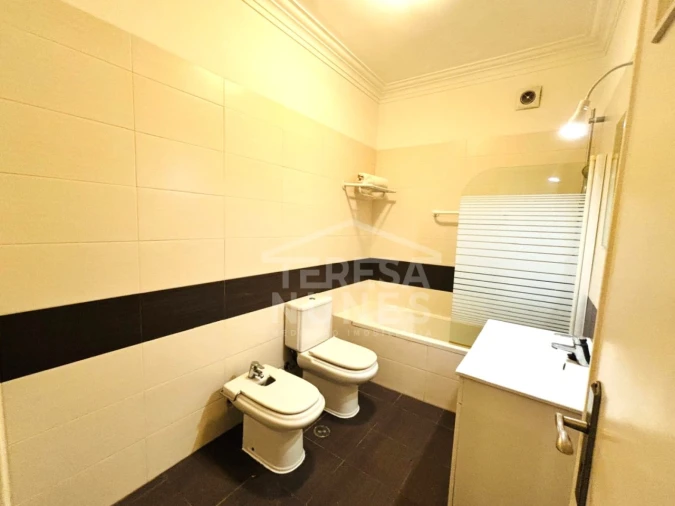 Apartamento T3 para Venda em Almada, Cova da Piedade, Pragal e Cacilhas Foto 5